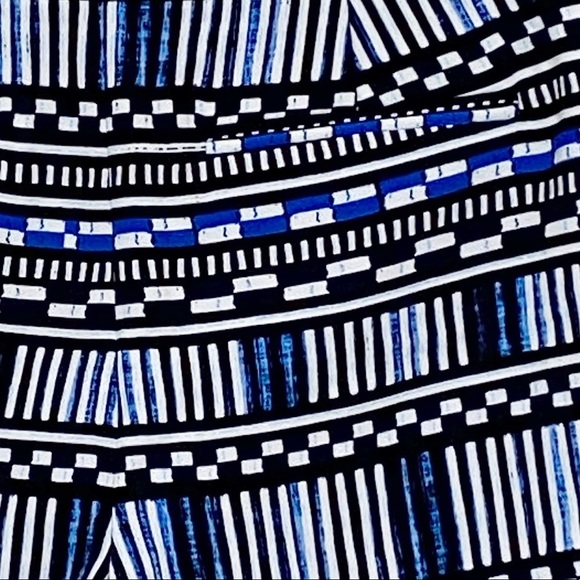 J. Crew Factory Geometric Pattern Shorts 6 - Picture 5 of 9